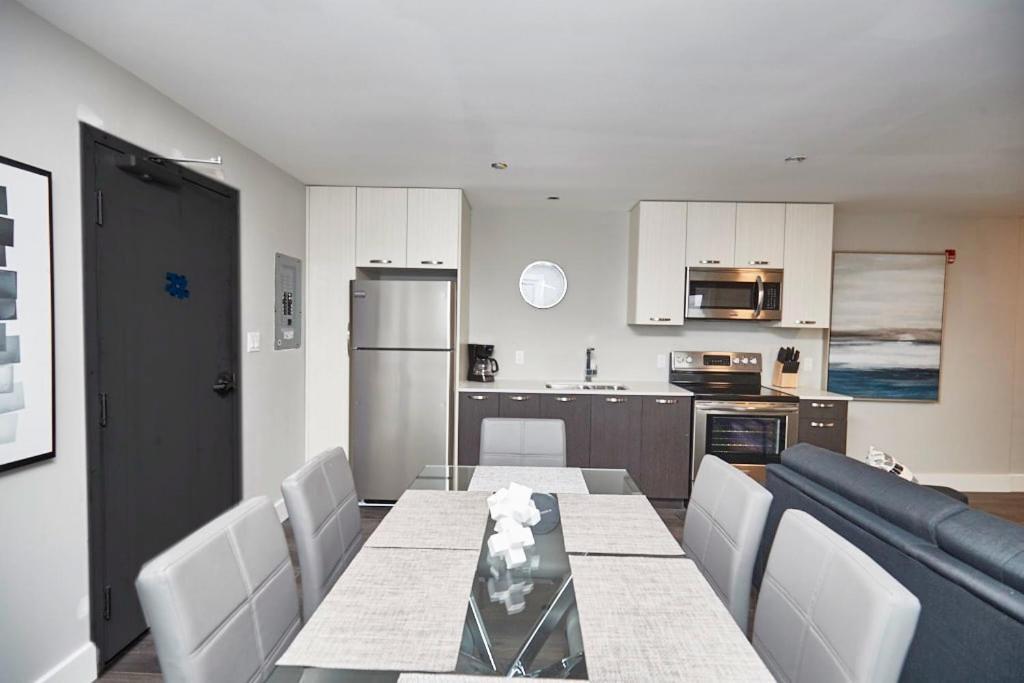 Clifton Hill Hideaway 4B - Two Bedroom Condo Niagara Falls Extérieur photo